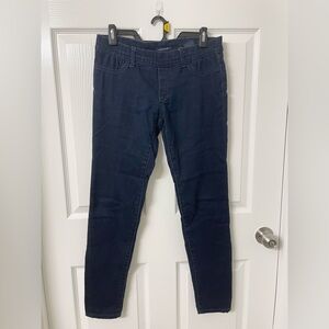 Tommy Hilfiger Women’s Jeans Size 2 • Dark Wash Straight Leg